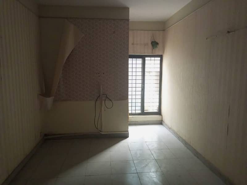 5m first floor available for rent 5