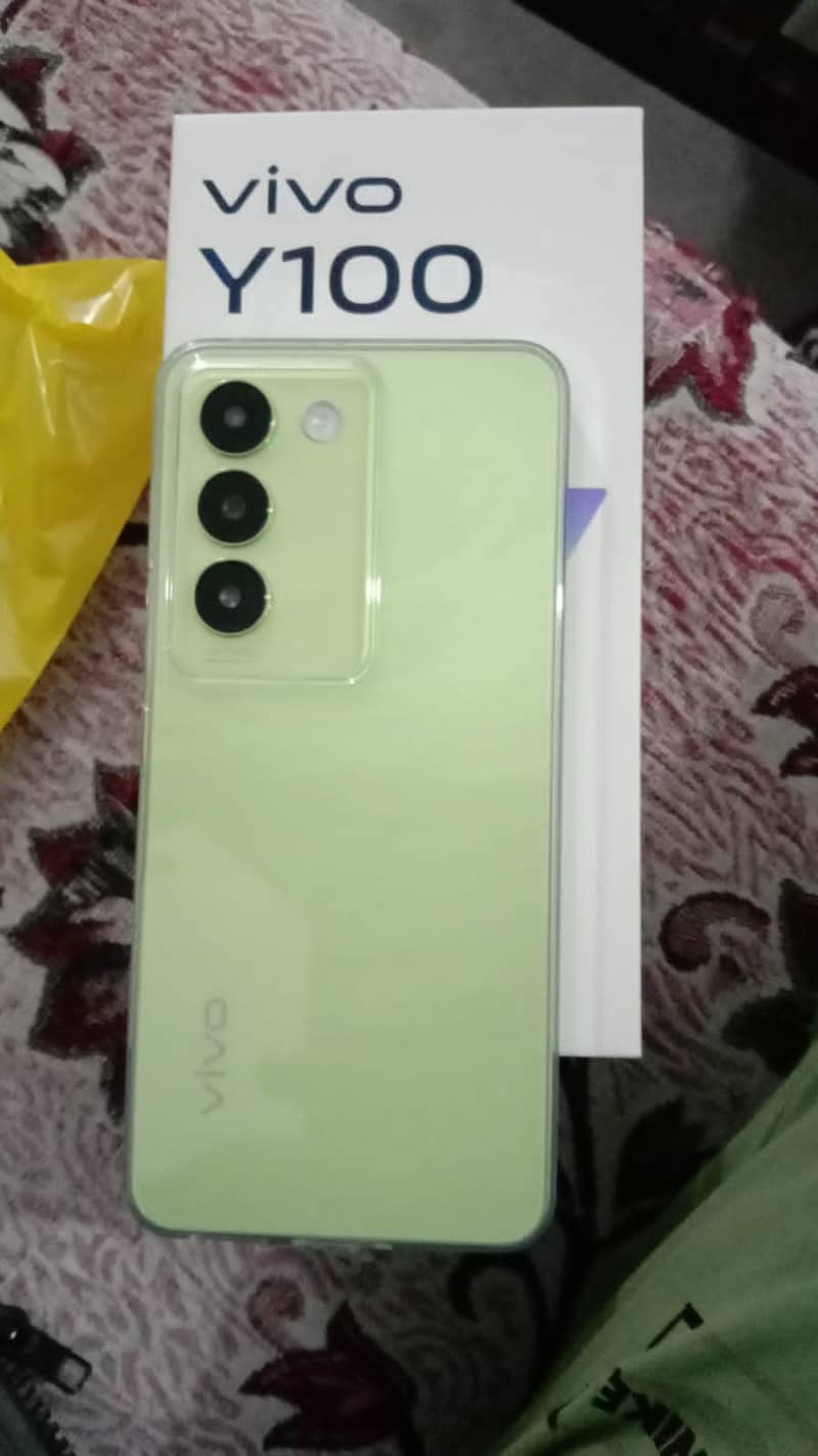 Vivo Y100 0