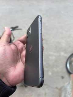 iphone 11 new brand phone 10/10 condition urgent sale