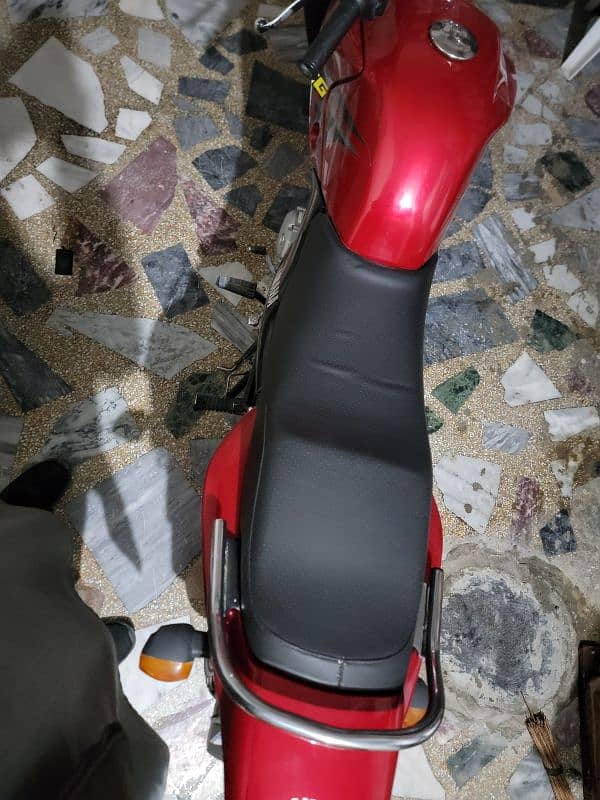 yamaha ybr 125g model  2019  islamabad number  fast owner 0