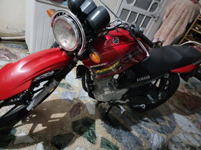 yamaha ybr 125g model  2019  islamabad number  fast owner 2