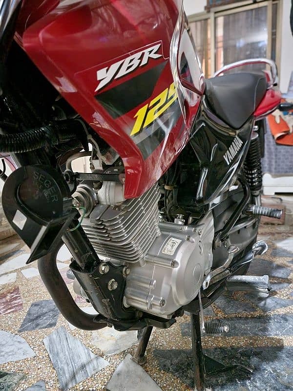 yamaha ybr 125g model  2019  islamabad number  fast owner 3