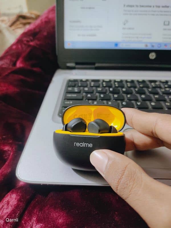 realme T110 Airbuds 3