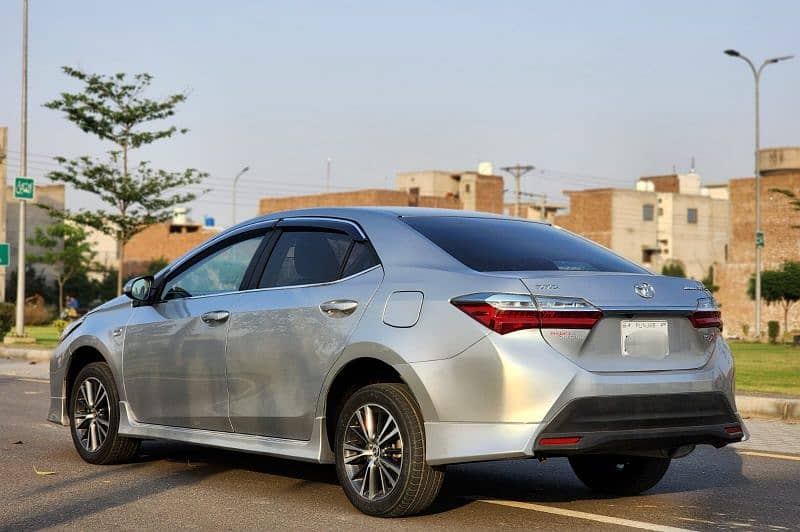 Toyota Corolla Altis 2020 5