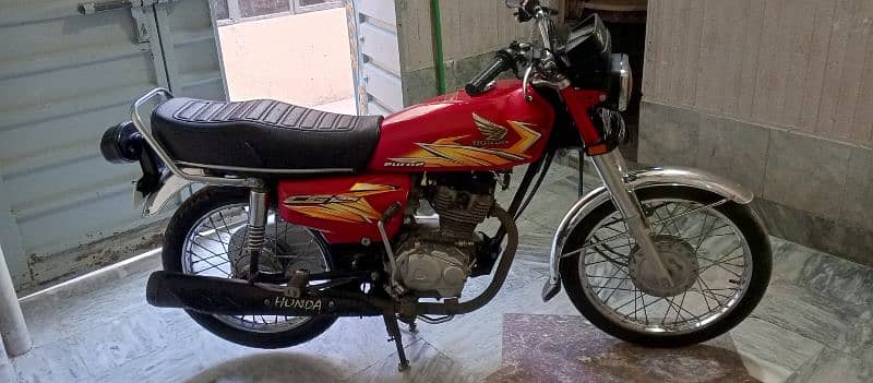 Honda CG125 8