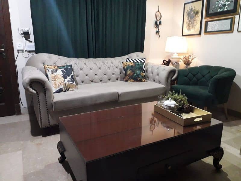 5 Seater Sofa Set. Brand New Condition 1