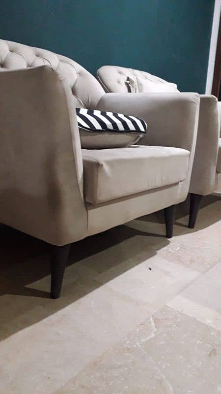 5 Seater Sofa Set. Brand New Condition 10