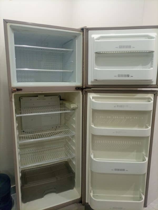 dawlance fridge for sale 9