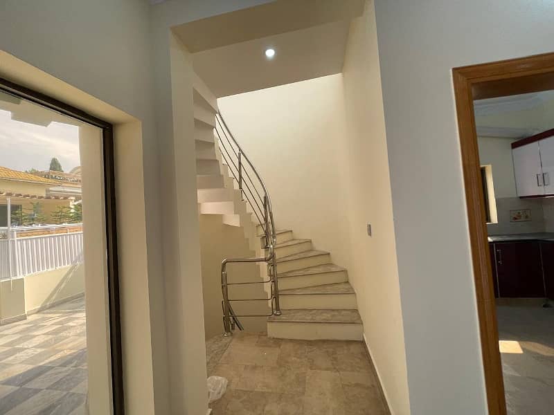 Double Storey House For Sale 10 Marla At Habibullah Colony 5