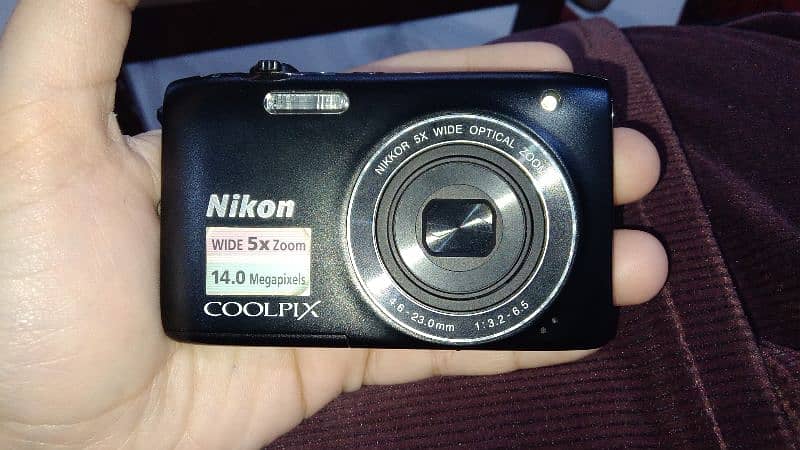 nikon original camera coolplix wide 5x zoom 14 megapixels 2