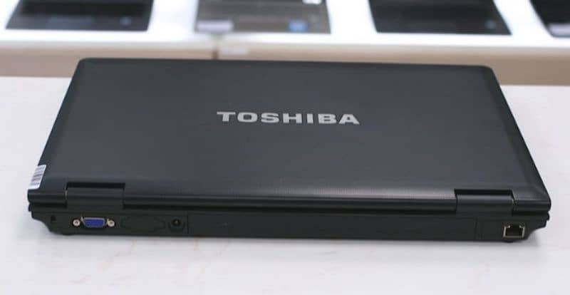 TOSHIBA SATELLITE DYNABOOK 552/G 1