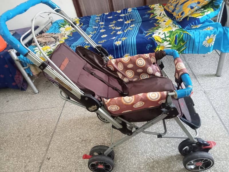 baby pram / walker for urgent sale 1