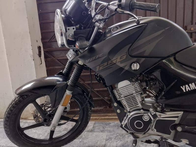 Yamaha YBR G 2019 1