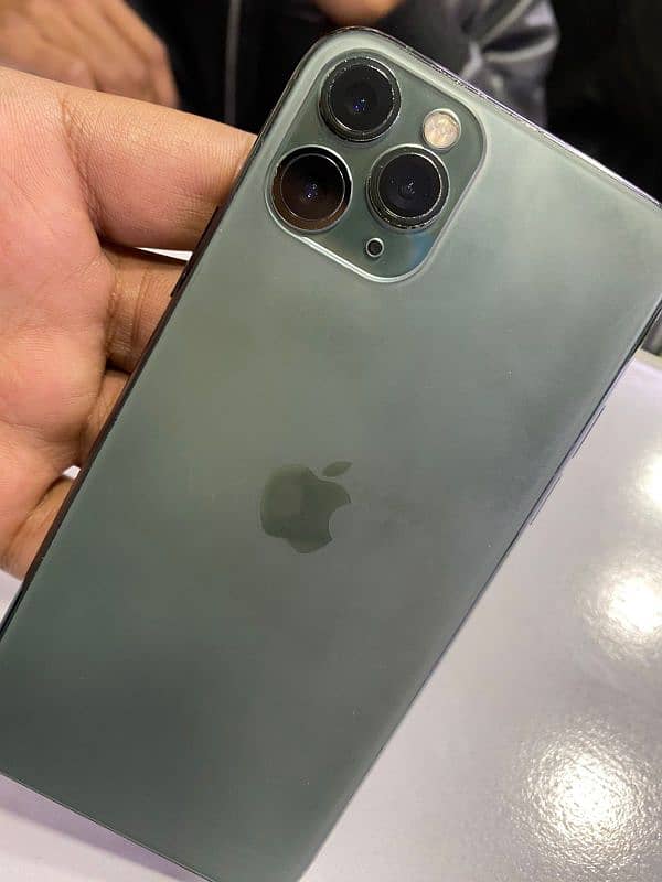 iPhone 11 Pro 1