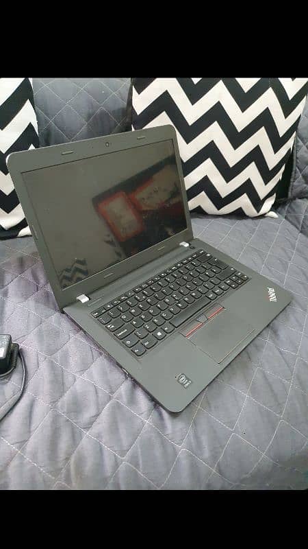 Lenovo Thinkpad E450 Laptop (Core i3 5th Gen/4 GB/500 GB/Windows 10) 1