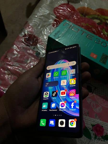 Infinix Note 30 8+8/256GB 6