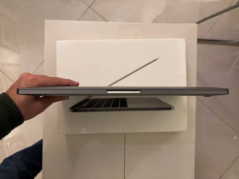 Macbook Pro 2016 Touchbar 512gb 8