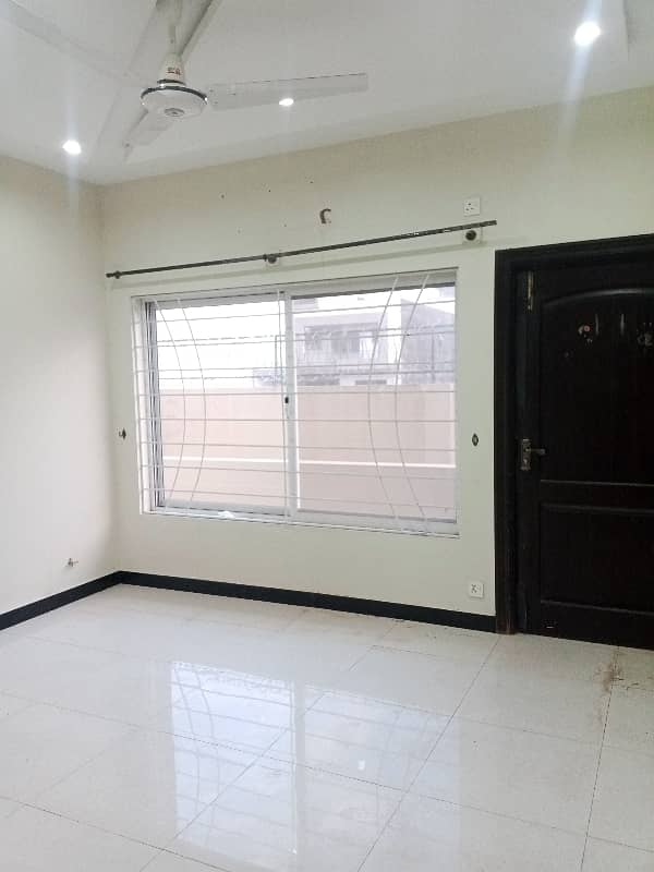 Beautiful Ground Portion for rent 5