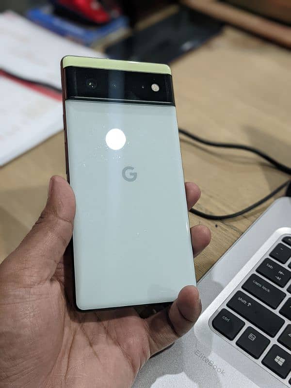 Google Pixel 6 0