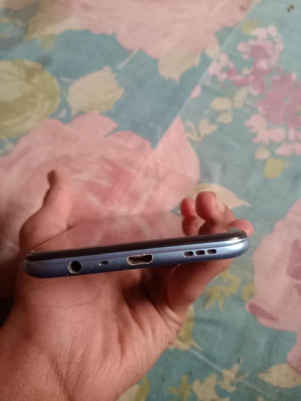 oppo f15 10by9.5 condition 0