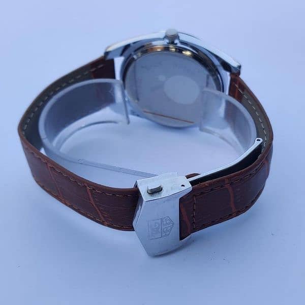 •  Material: Stainless Steel •  Pattern: Plain Strap •  Gender: Men's 3