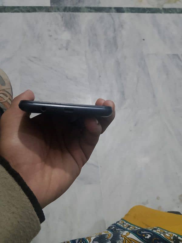 realme C21 for sale 4