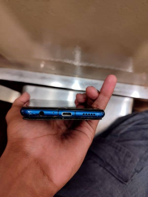 Honor 8x   4/128.  with box  condition 10/9  battery: 3500mAH 0