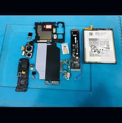 Samsung S20 FE parts.