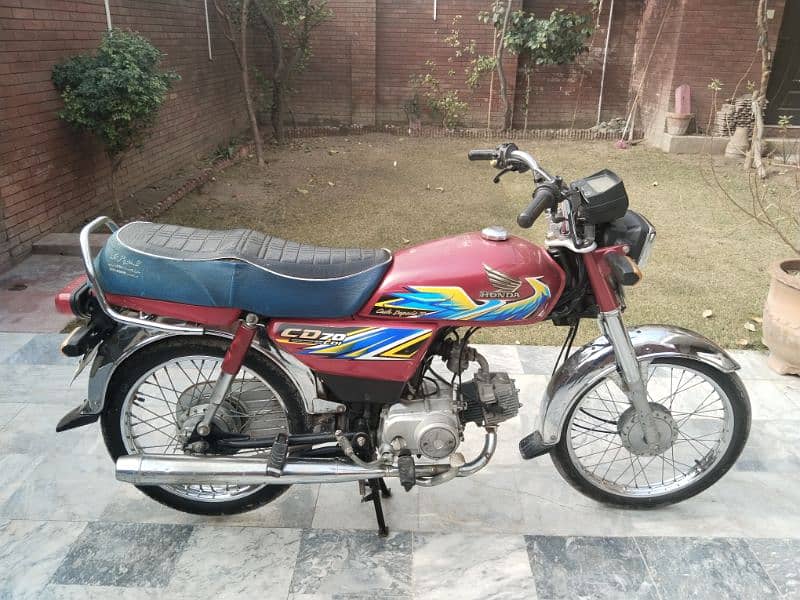 CD-70 Bike 3