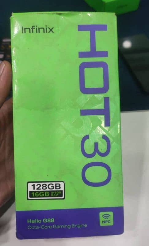 Infinix hot 30 8+8 16gb 128 gb non pta 0