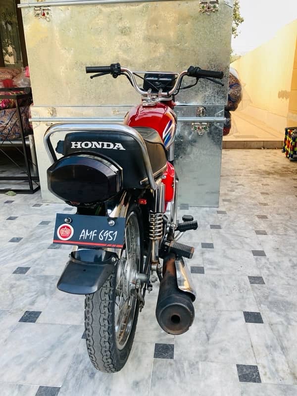 Honda 125 4