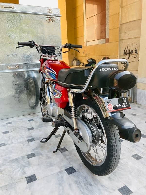 Honda 125 5