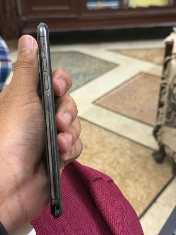 iPhone xs non PTA 256 GB 4