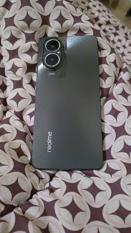 Realme ,c67 2