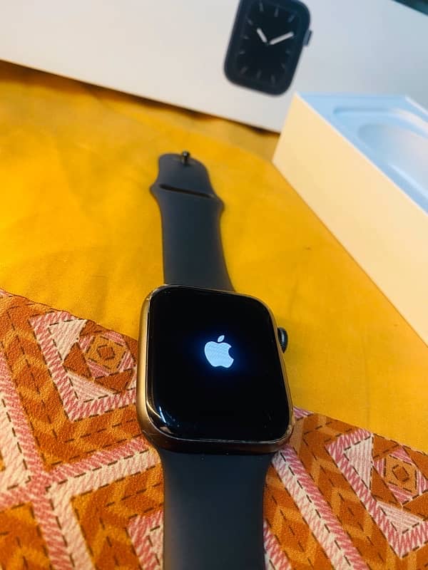 Apple Watch Series 5 with box 1