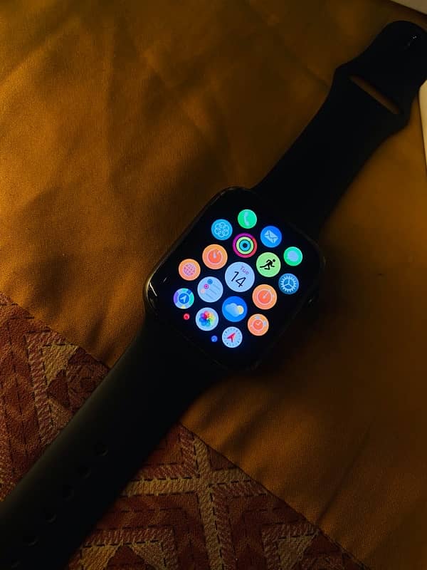 Apple Watch Series 5 with box 2