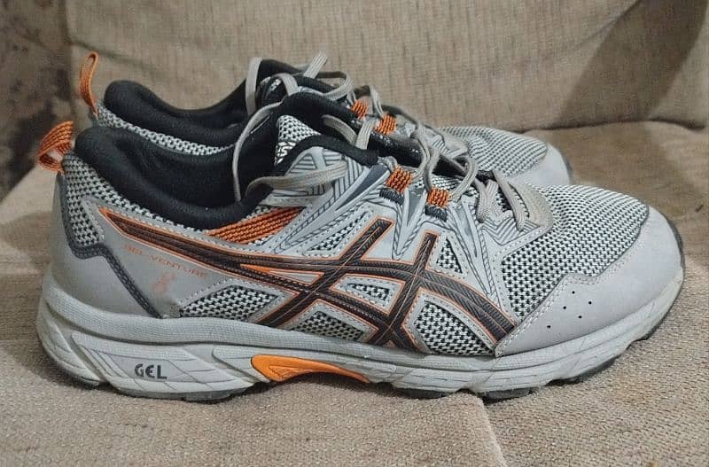 Asics GEL-VENTURE 8 • USA Imported • Excellent Condition 1