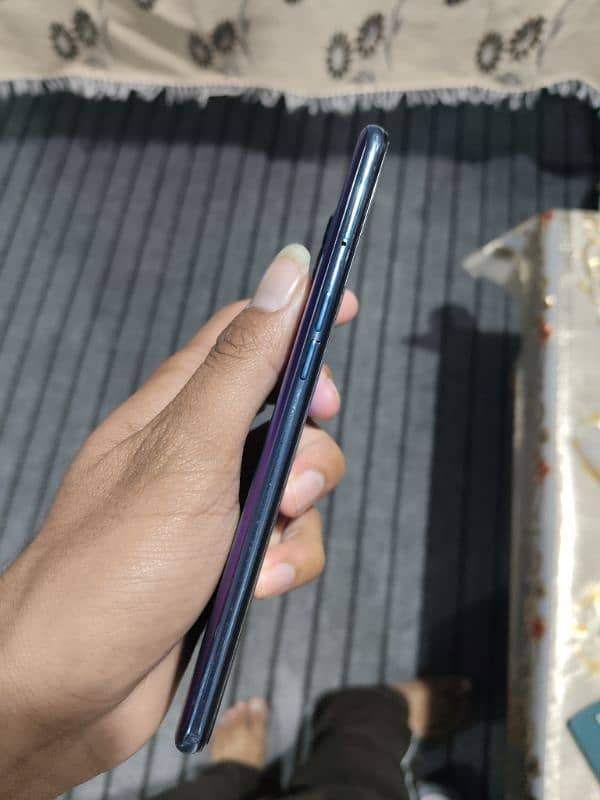 oppo  f17 pro cmplt box all ok 8/128 no exchnge 2