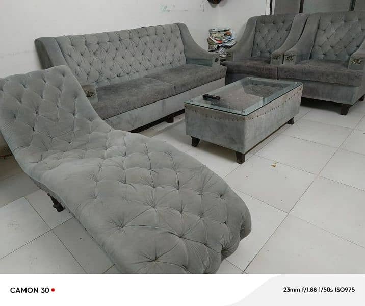 5 seater sofa + couch with table 3