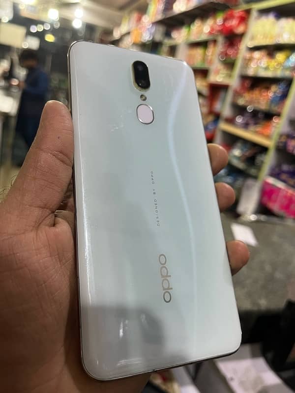 OPPO F11  6/128Gb 1