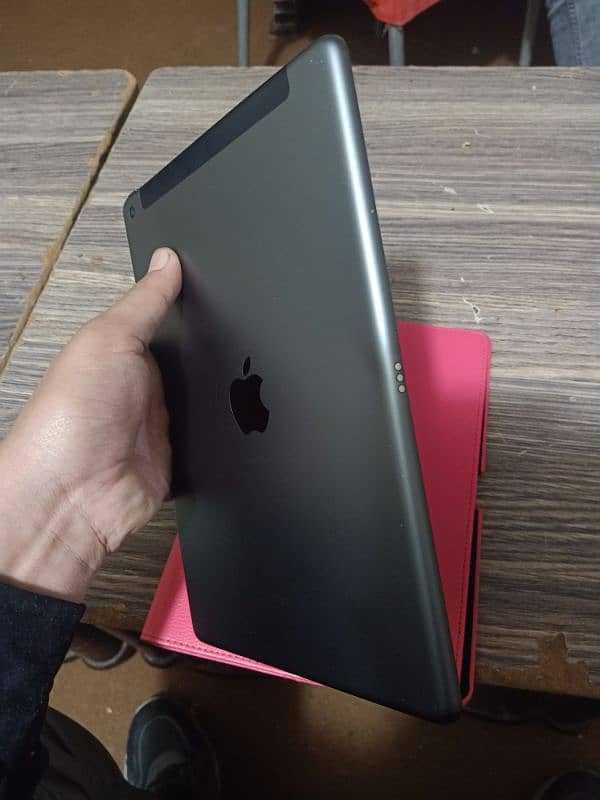 Apple I Pad 9th Generation Urgent Sale 4