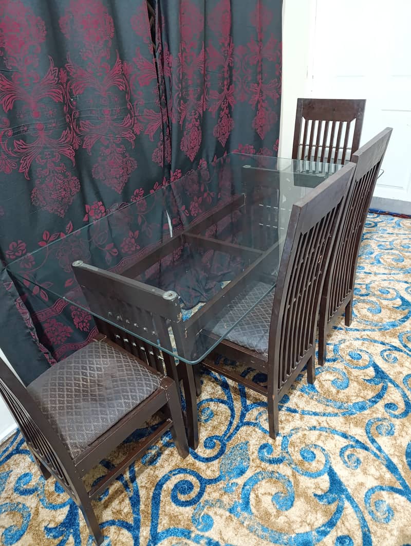 Dining table with 4 chairs 1