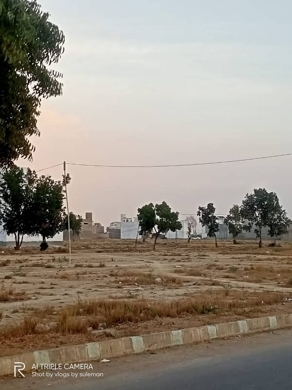 Saadi Town Residential Plots 120 Yards For Sale 1