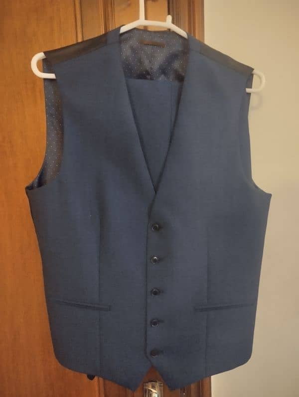 Next Three piece suit 3