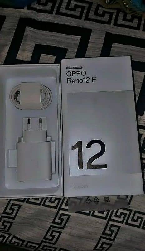 OPPO Reno 12F 3