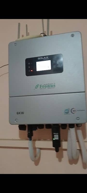 Solax Power 6kw ip65 Hybrid inverter use without battery and Grid 3