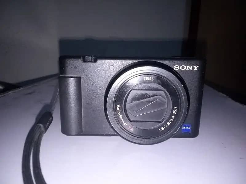 Sony Digital Camera ZV-1 Good Condition 3