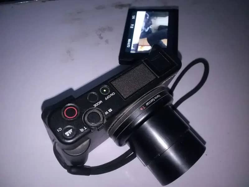 Sony Digital Camera ZV-1 Good Condition 4