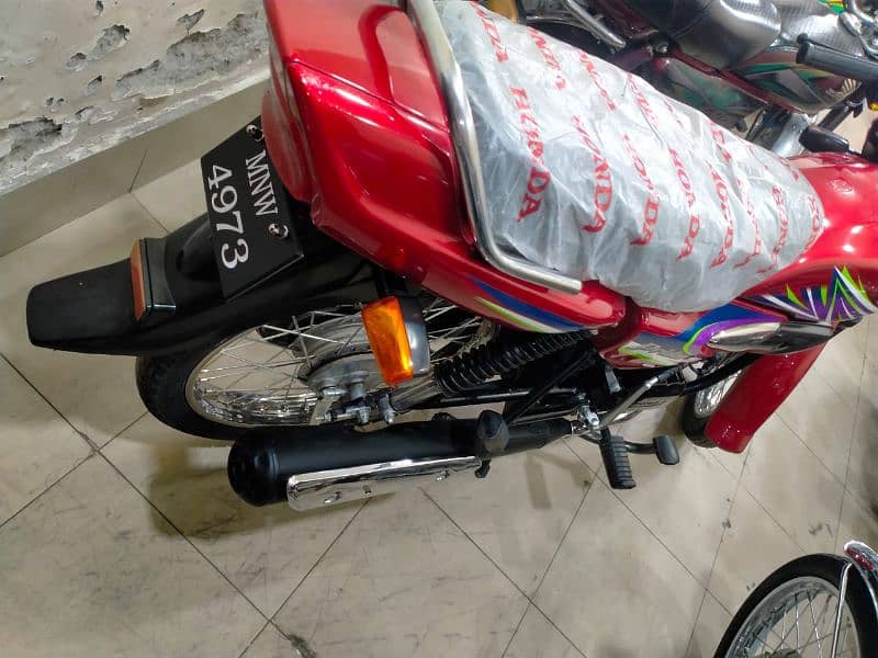 Honda Prider 18/19 modal Contact 03238591800 10