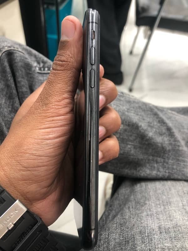 iphone x 64Gb pta approved 10/09 3